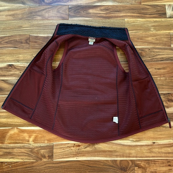 LL Bean Sherpa Vest Women’s XS - Picture 5 of 6